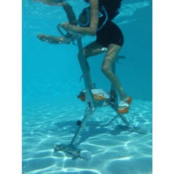 Aquabike Waterflex WR5 -Raviday Piscine 6845 aquabike wr 5 ambiance