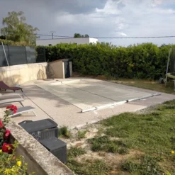 Couverture De Sécurité 4 Saisons Cov'Top - Piscine Entre 2 X 4 M Et 2,5 X 5 M - Beige -Raviday Piscine covt20x04msd couverture 4 saisons cov top beige poolco 3 1